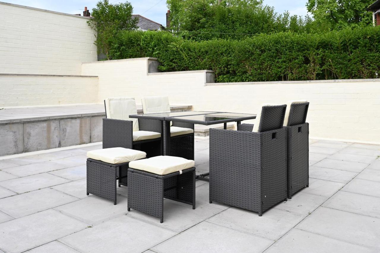 Sleek And Stylish 3 Bed In Bolton - Garden - Parking Villa Eksteriør bilde